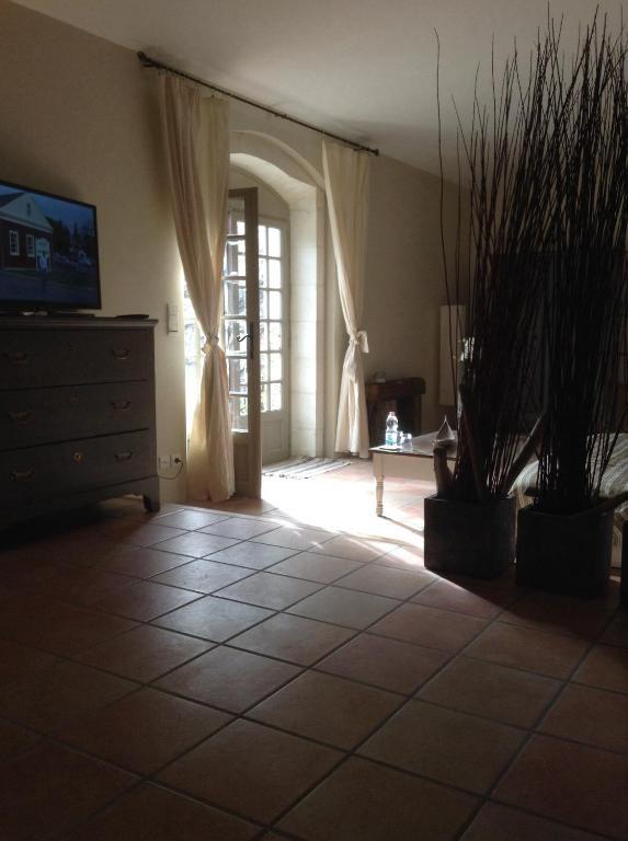 La Demeure Bed and Breakfast Eyguières Kamer foto